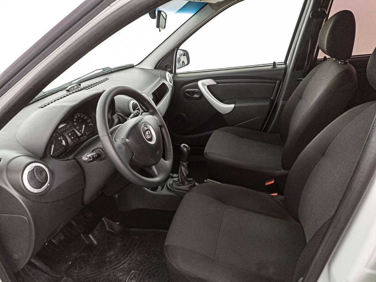 Б/У Лада (ВАЗ) Ларгус 2017 года. Фото: #15