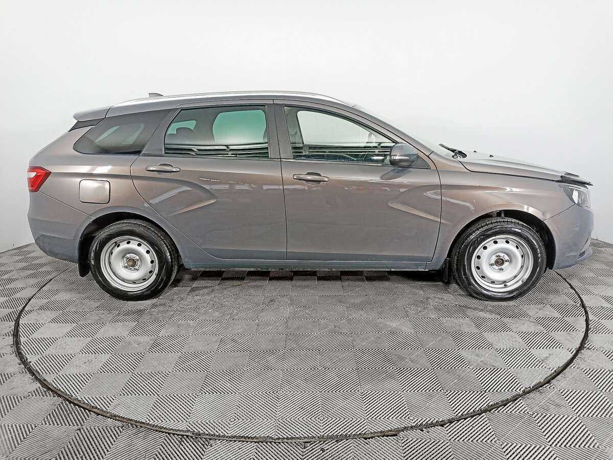 Б/У Лада (ВАЗ) Веста 2017 года. Фото: #3