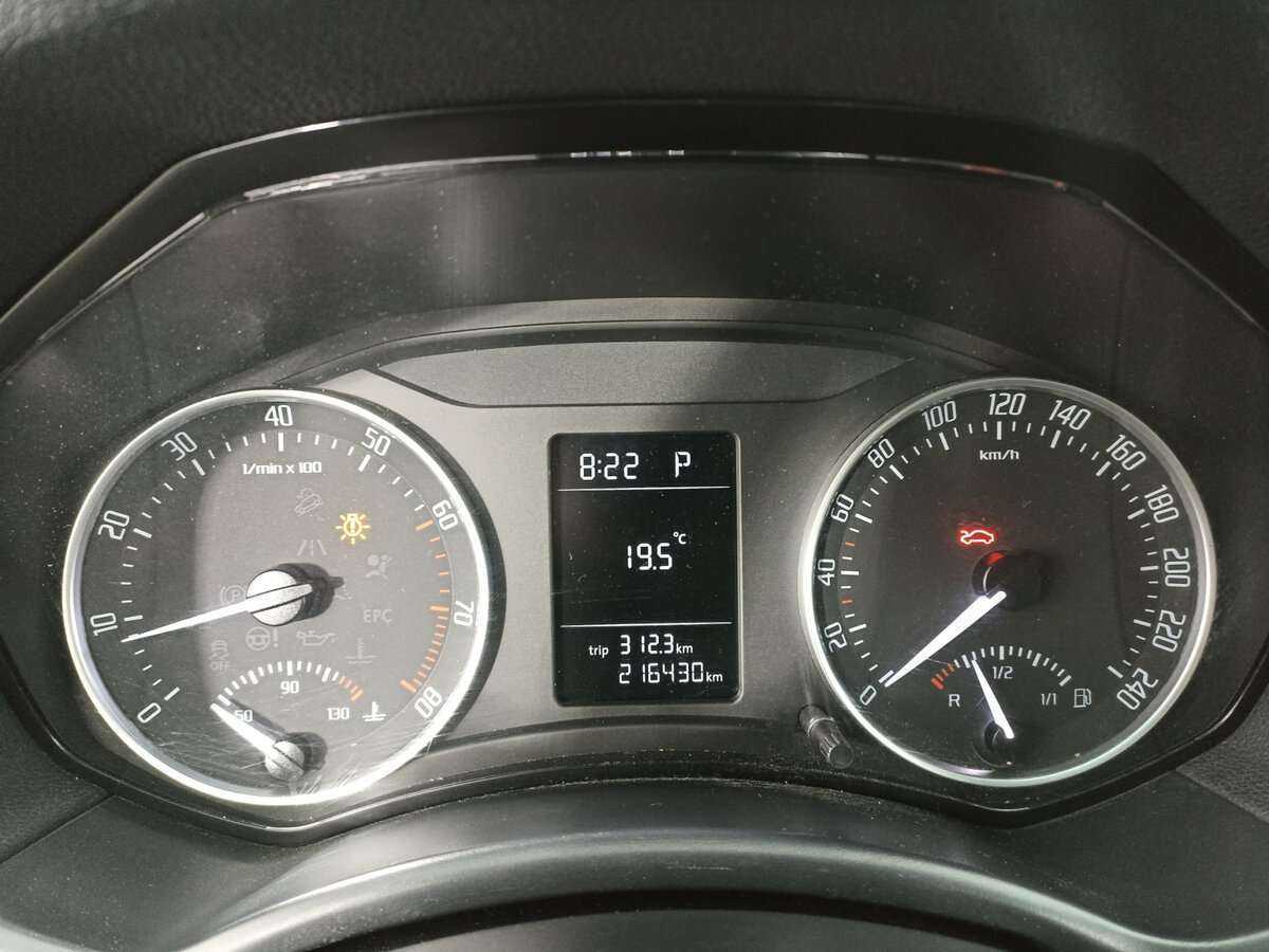 Б/У Шкода Октавия 2012 года. Фото: #12