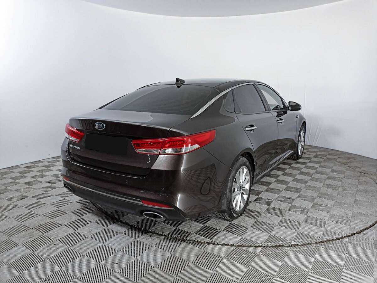 Б/У Киа Оптима 2017 года. Фото: #4