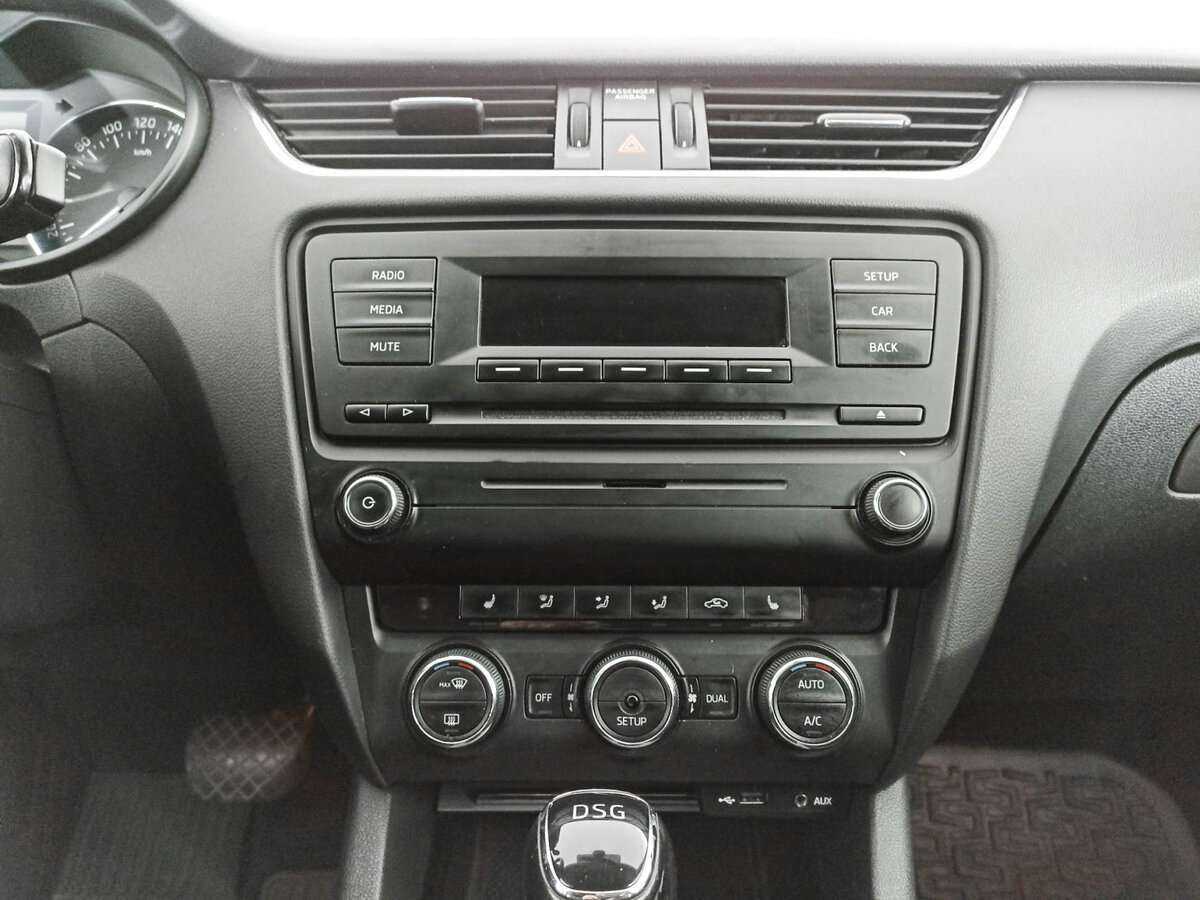 Б/У Шкода Октавия 2014 года. Фото: #12