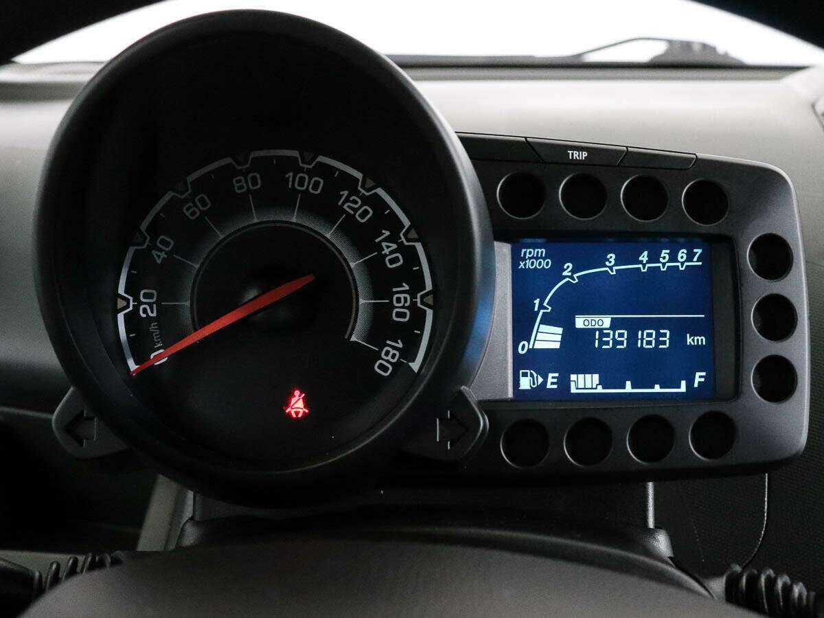 Б/У Шевроле Спарк 2013 года. Фото: #9