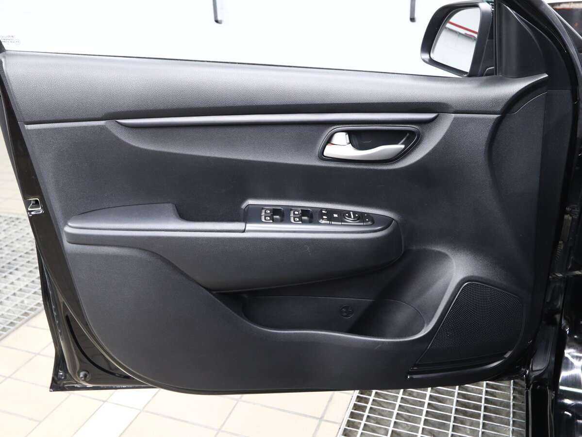 Б/У Киа Рио 2017 года. Фото: #7