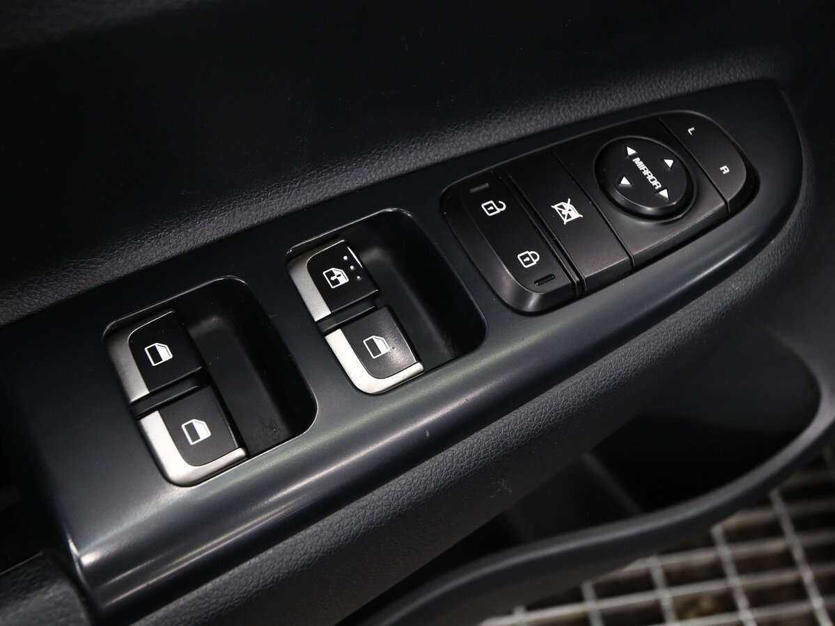 Б/У Киа Рио 2017 года. Фото: #8