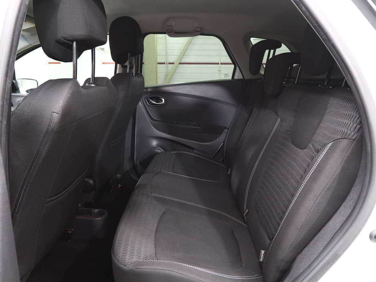 Б/У Рено Каптюр 2017 года. Фото: #7