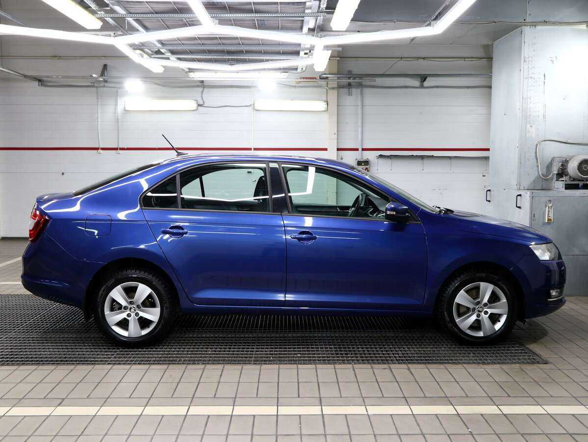 Б/У Шкода Рапид 2018 года. Фото: #9