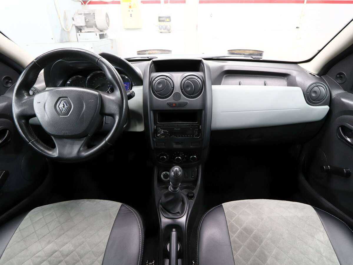 Б/У Рено Дастер 2017 года. Фото: #13