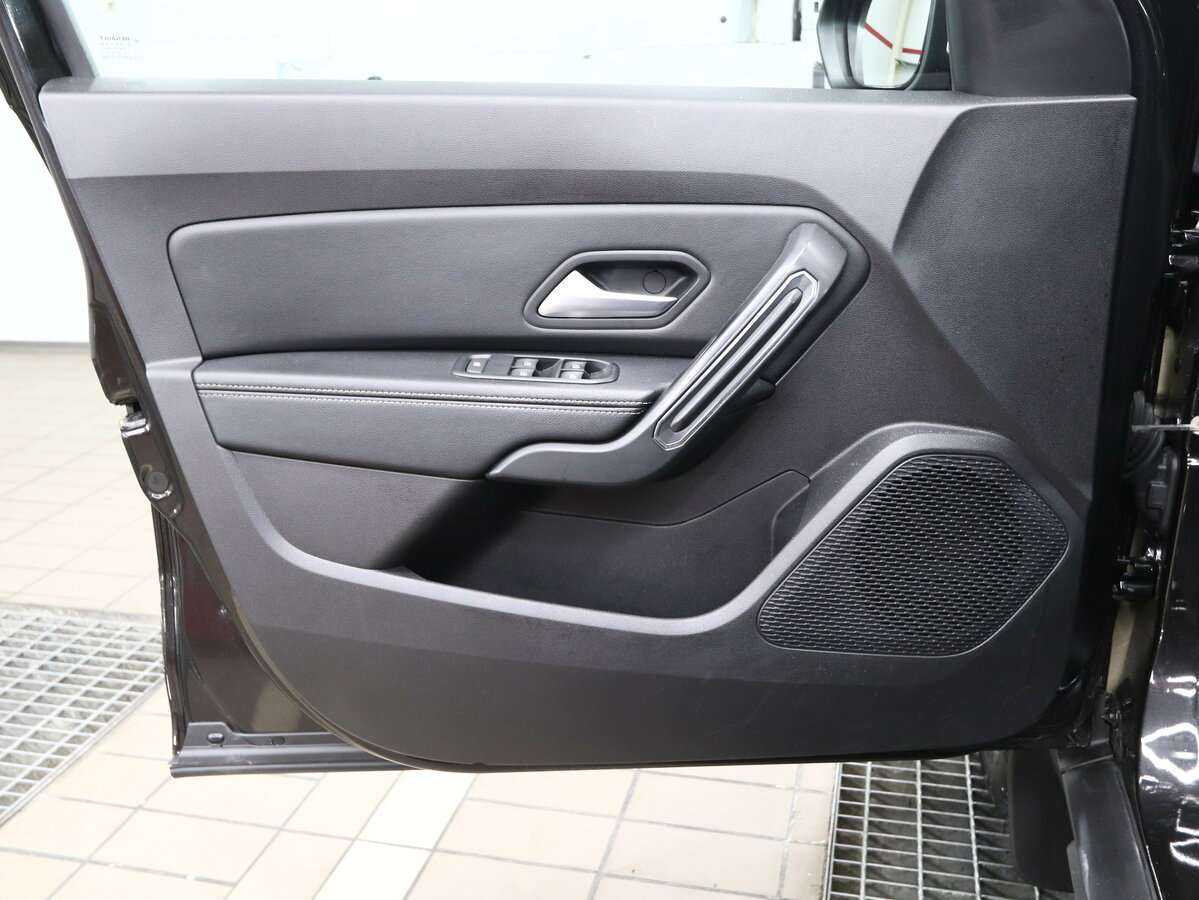 Б/У Рено Дастер 2021 года. Фото: #14