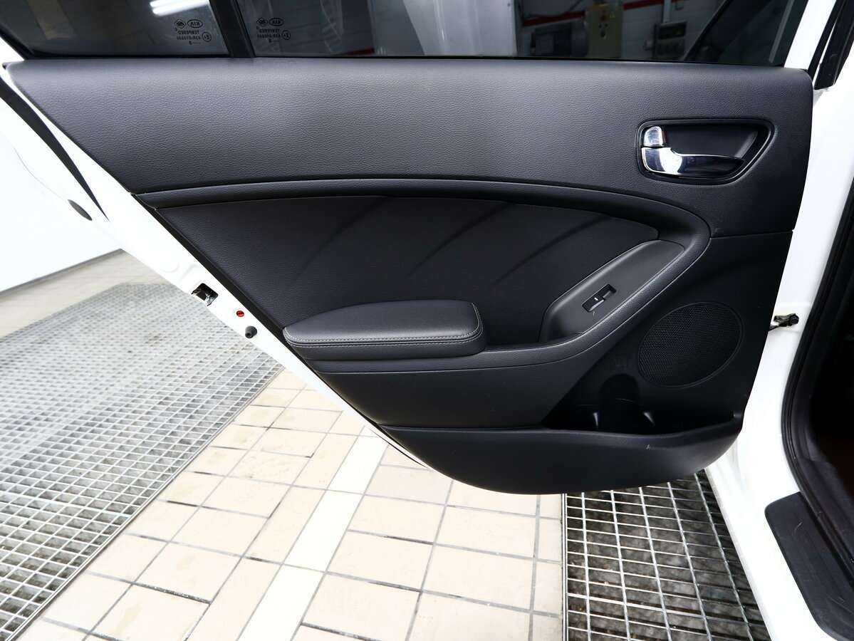 Б/У Киа Церато 2018 года. Фото: #13