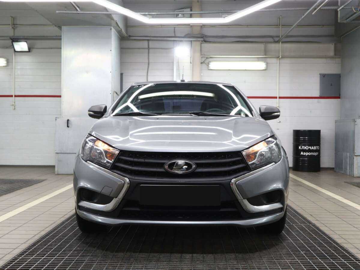 Б/У Лада (ВАЗ) Веста 2018 года. Фото: #1