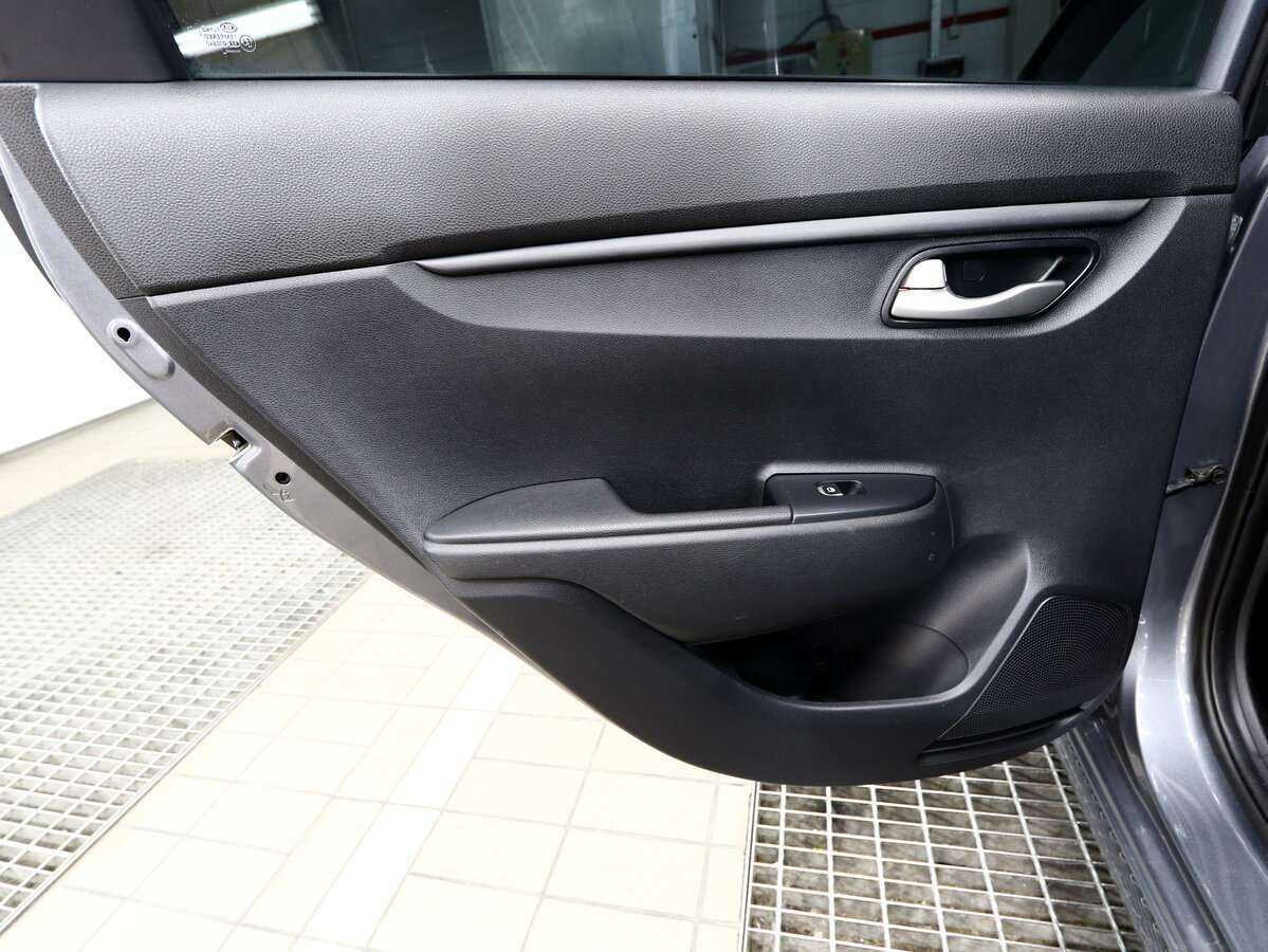 Б/У Киа Рио 2018 года. Фото: #14