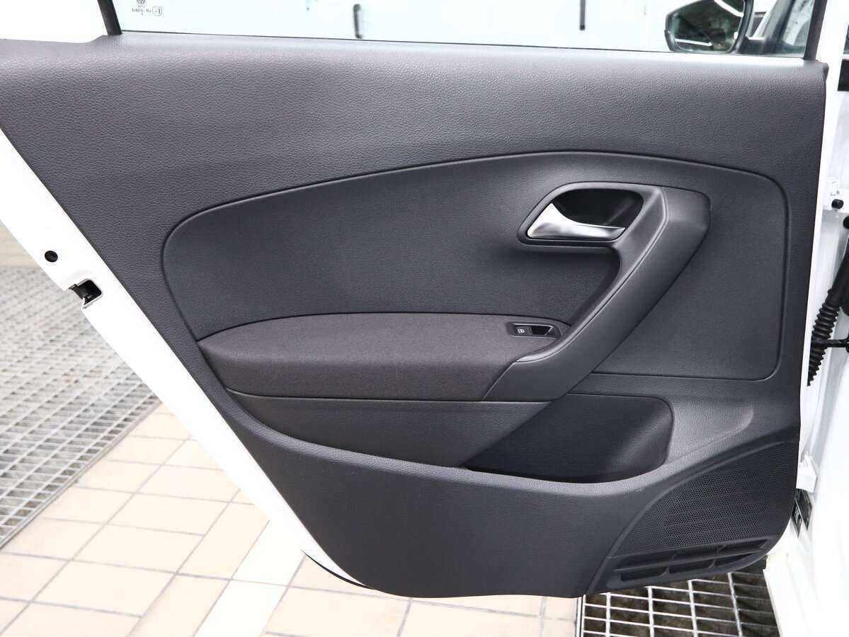 Б/У Фольксваген Поло 2019 года. Фото: #9