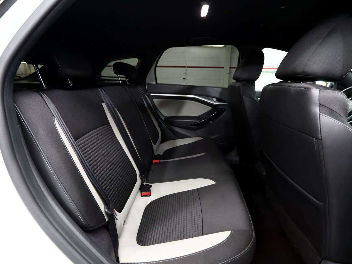 Б/У Лада (ВАЗ) Веста 2021 года. Фото: #13