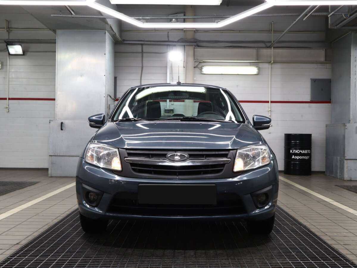 Б/У Лада (ВАЗ) Гранта 2015 года. Фото: #2