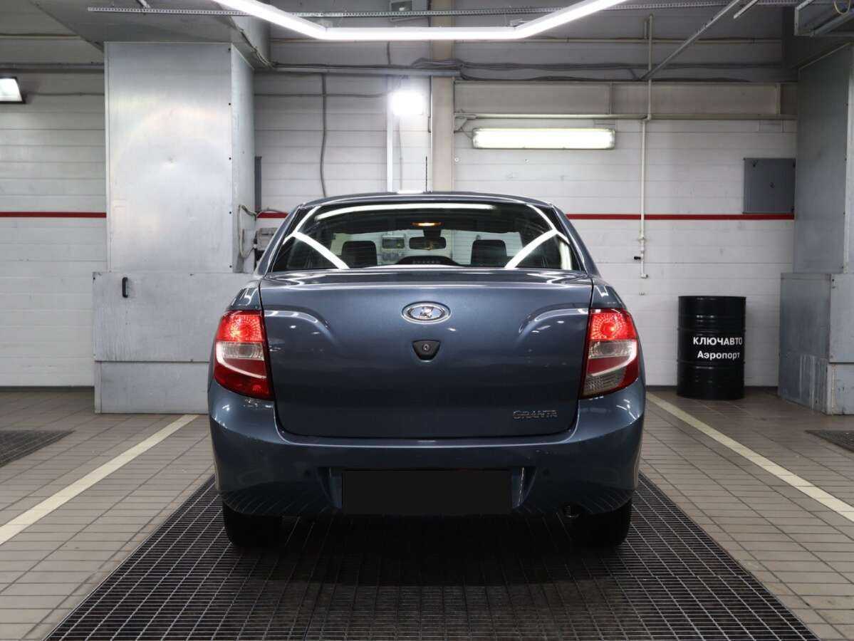 Б/У Лада (ВАЗ) Гранта 2015 года. Фото: #3