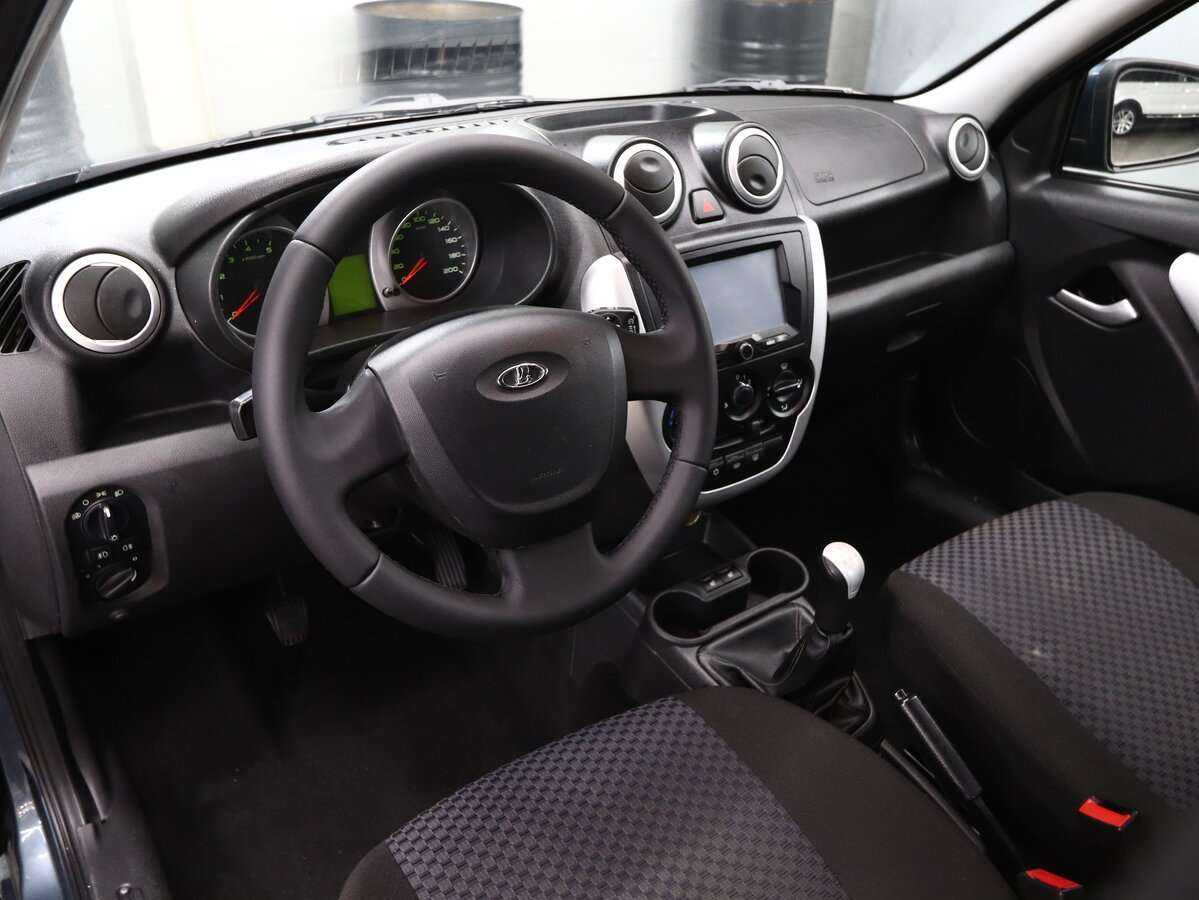 Б/У Лада (ВАЗ) Гранта 2015 года. Фото: #6