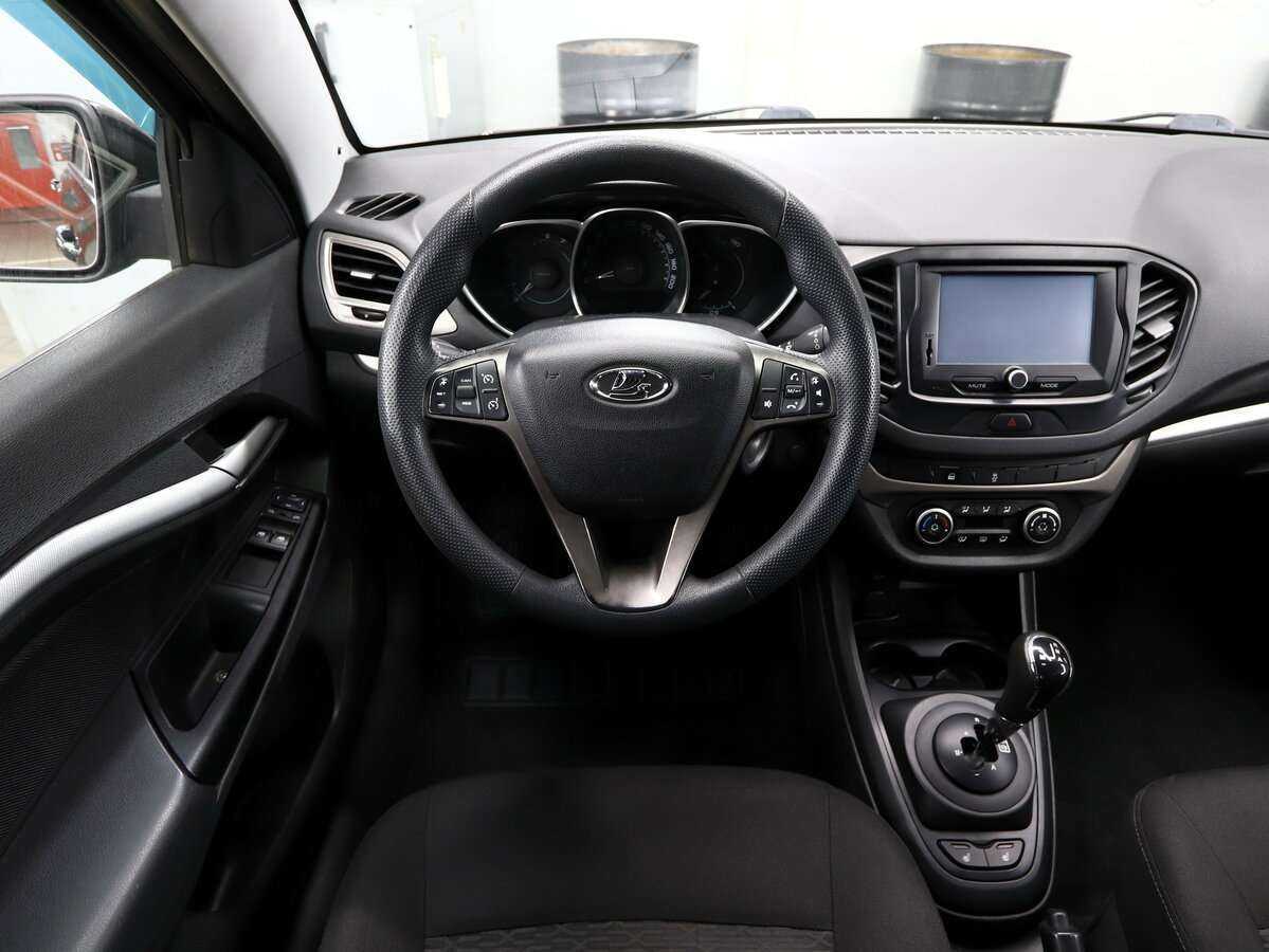 Б/У Лада (ВАЗ) Веста 2015 года. Фото: #16