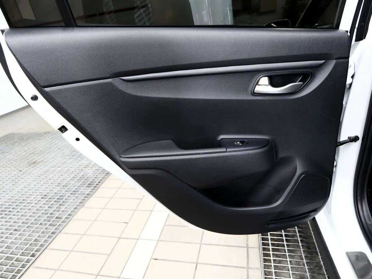 Б/У Киа Рио 2018 года. Фото: #13