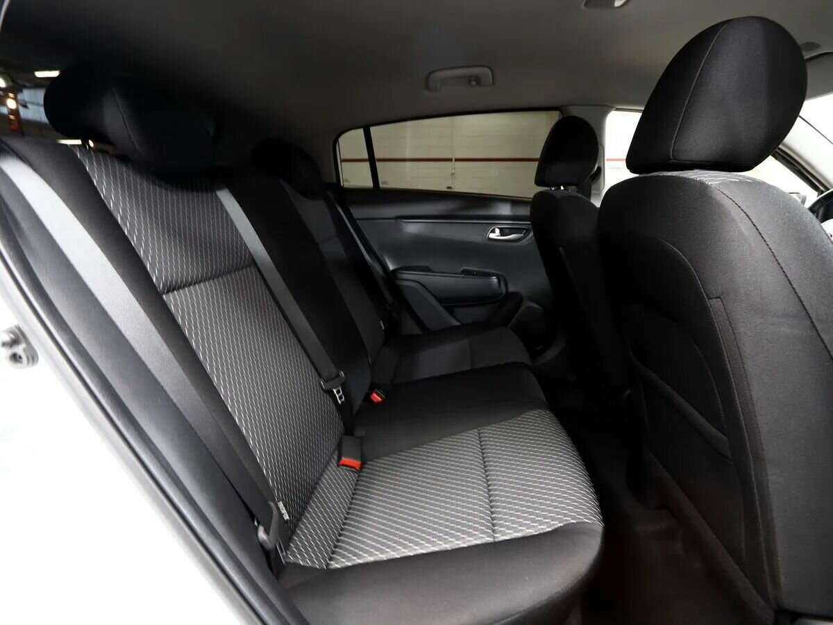 Б/У Киа Рио 2018 года. Фото: #18