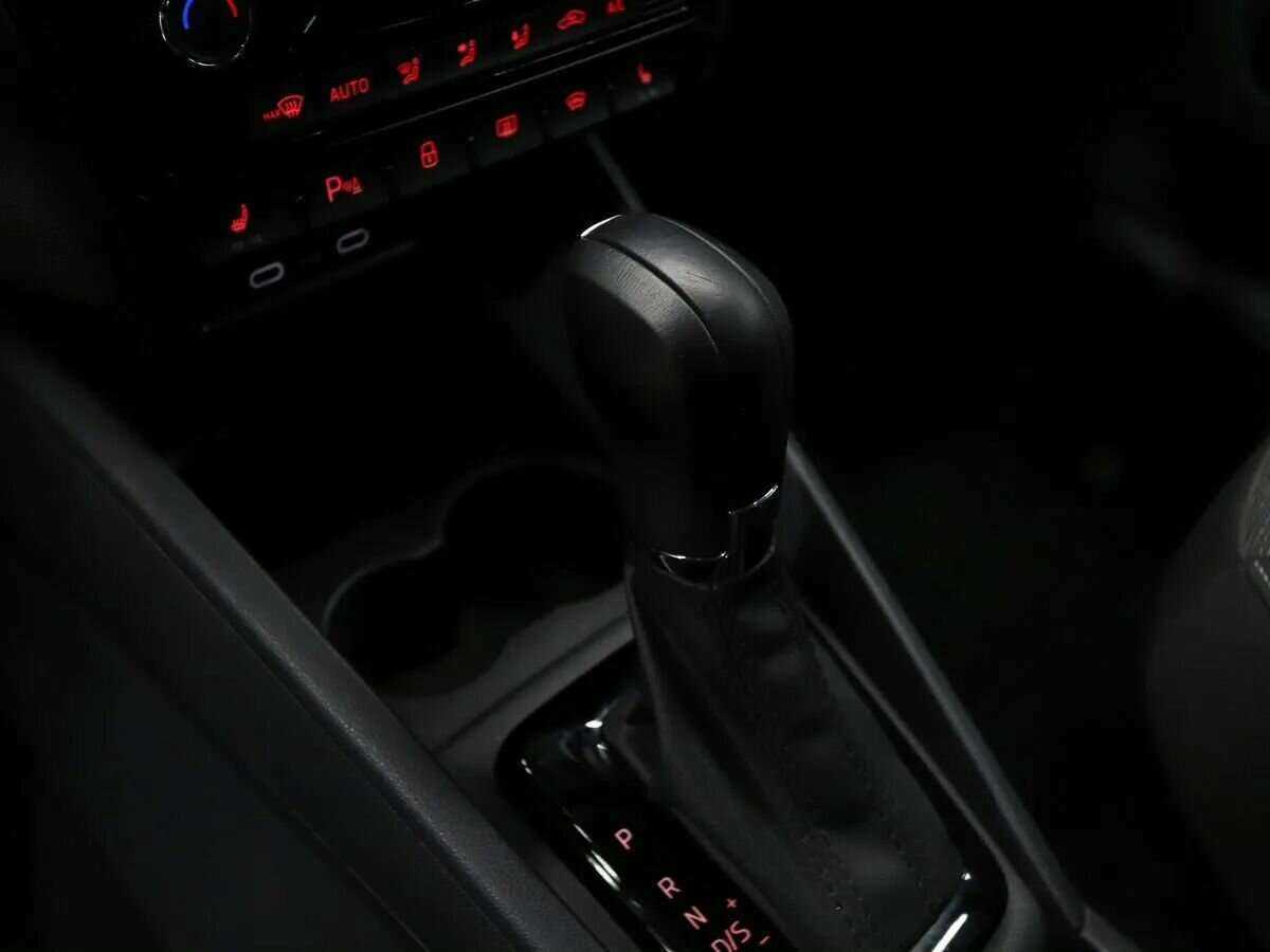 Б/У Фольксваген Поло 2021 года. Фото: #8