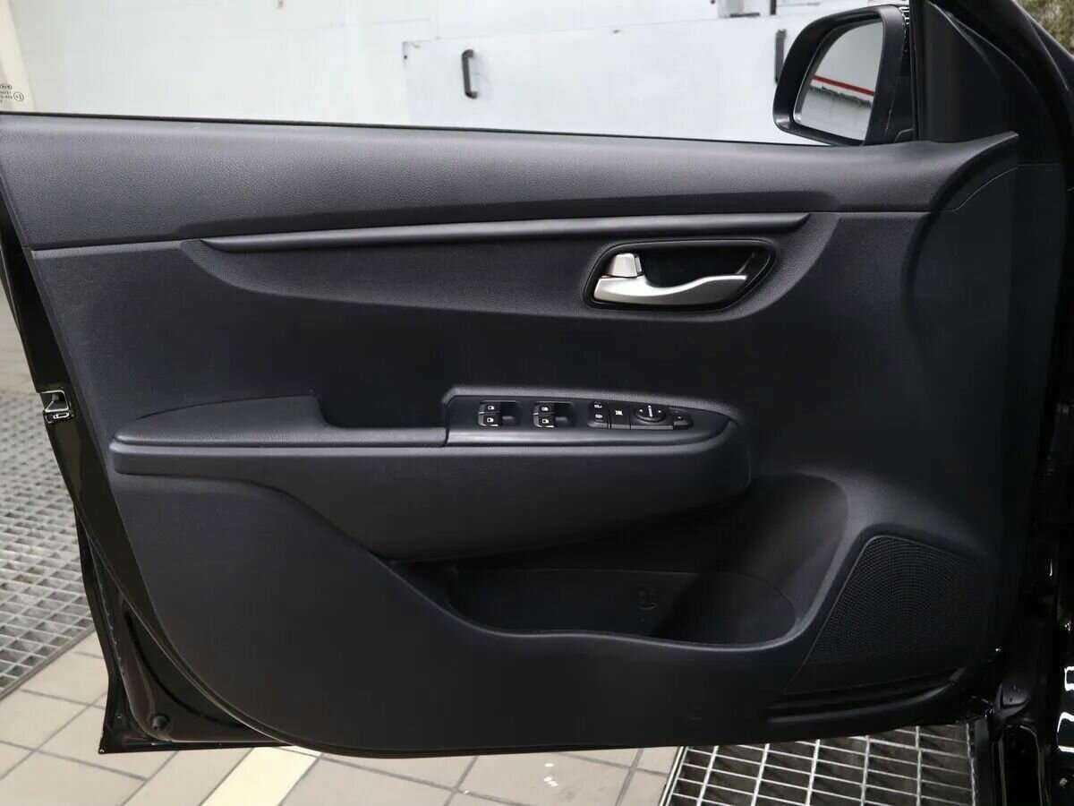 Б/У Киа Рио 2021 года. Фото: #5