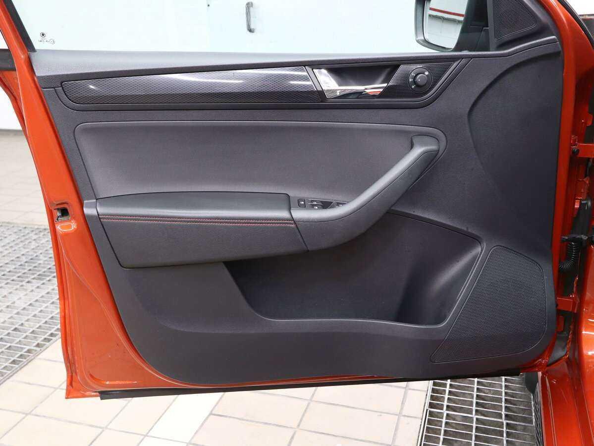 Б/У Шкода Рапид 2018 года. Фото: #7