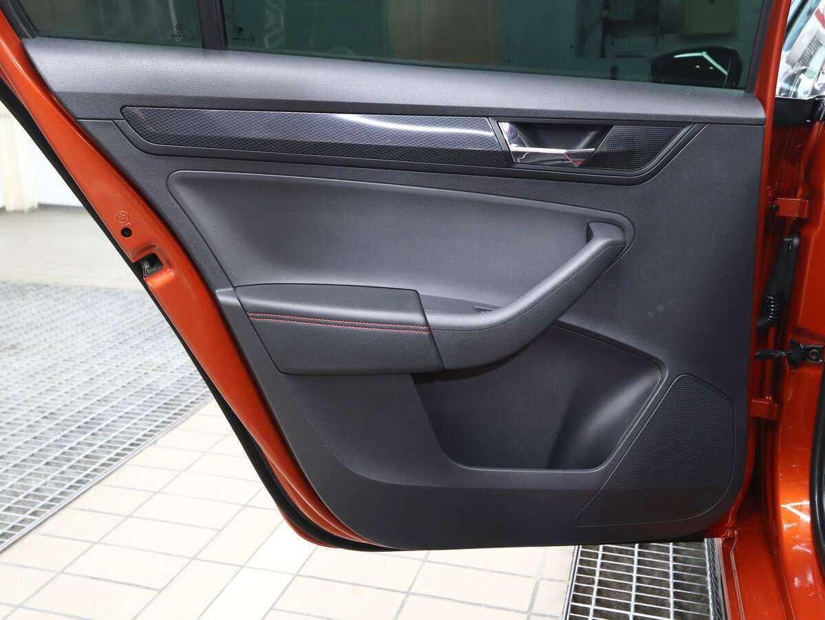 Б/У Шкода Рапид 2018 года. Фото: #11