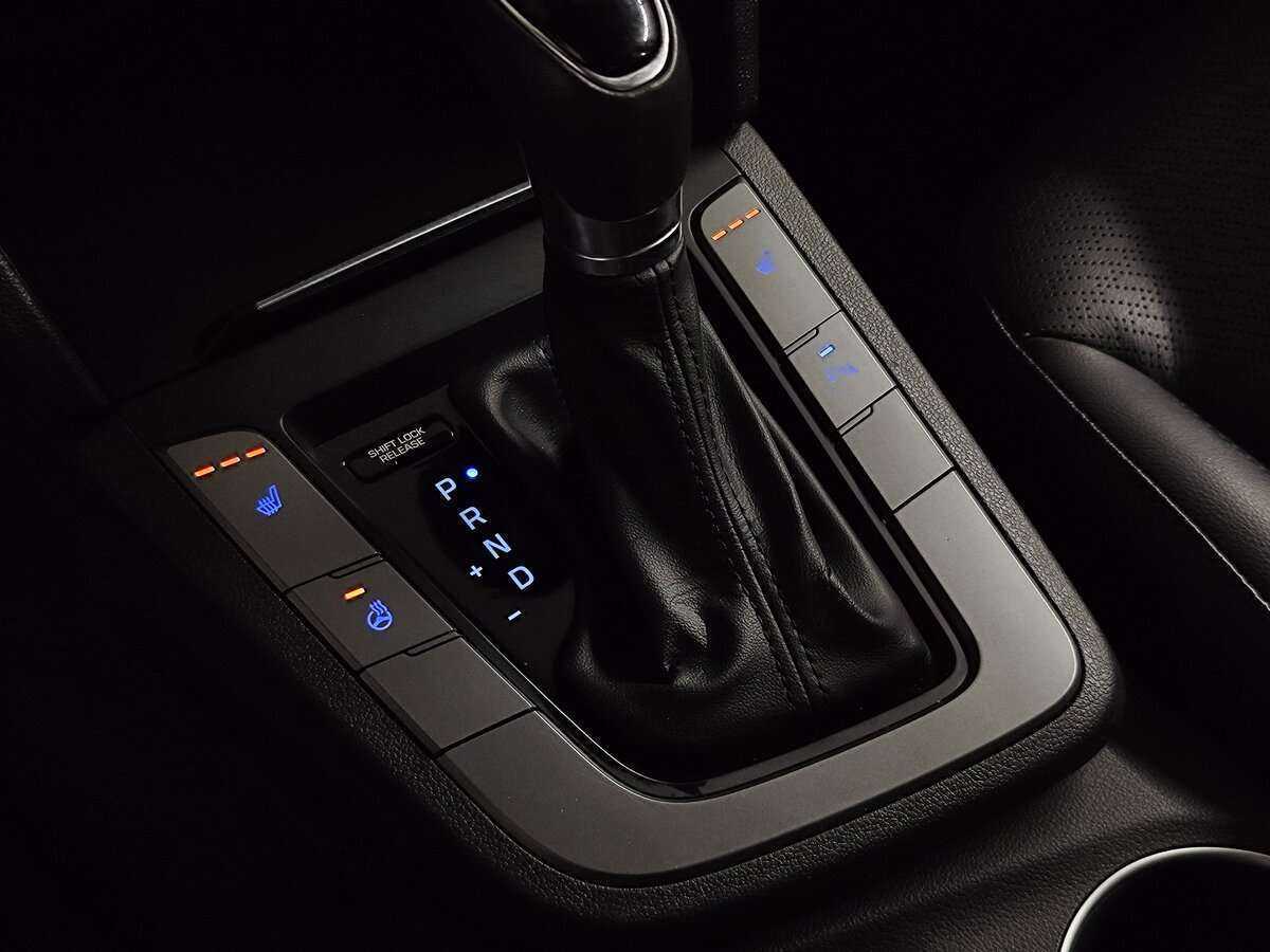 Б/У Хендай Елантра 2016 года. Фото: #14