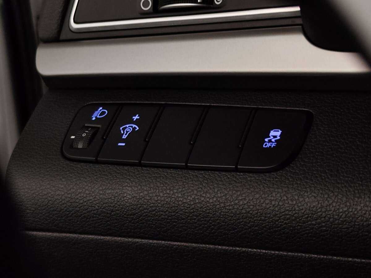 Б/У Хендай Елантра 2016 года. Фото: #17