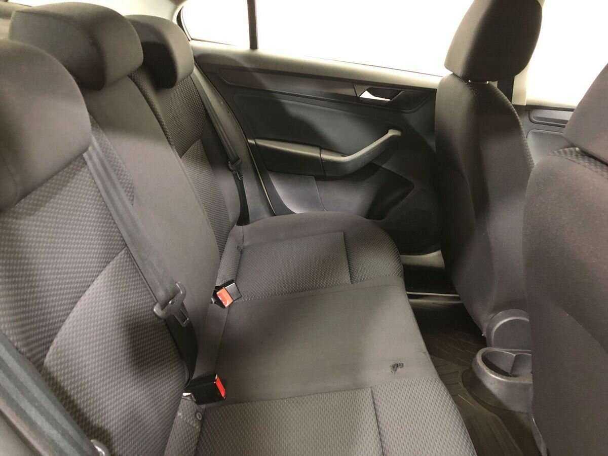 Б/У Фольксваген Поло 2020 года. Фото: #10