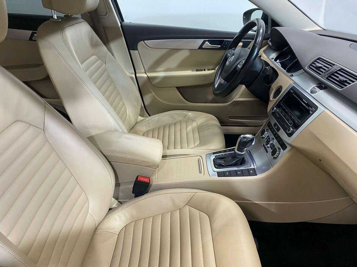 Б/У Фольксваген Пассат 2012 года. Фото: #11