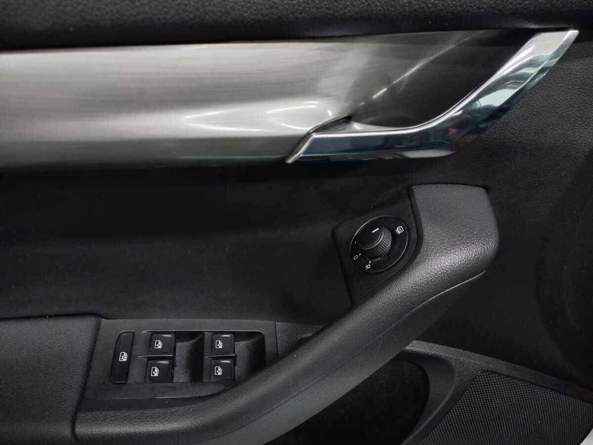 Б/У Шкода Октавия 2018 года. Фото: #14