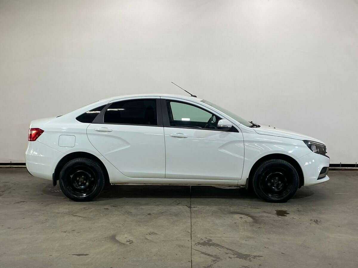 Б/У Лада (ВАЗ) Веста 2021 года. Фото: #3