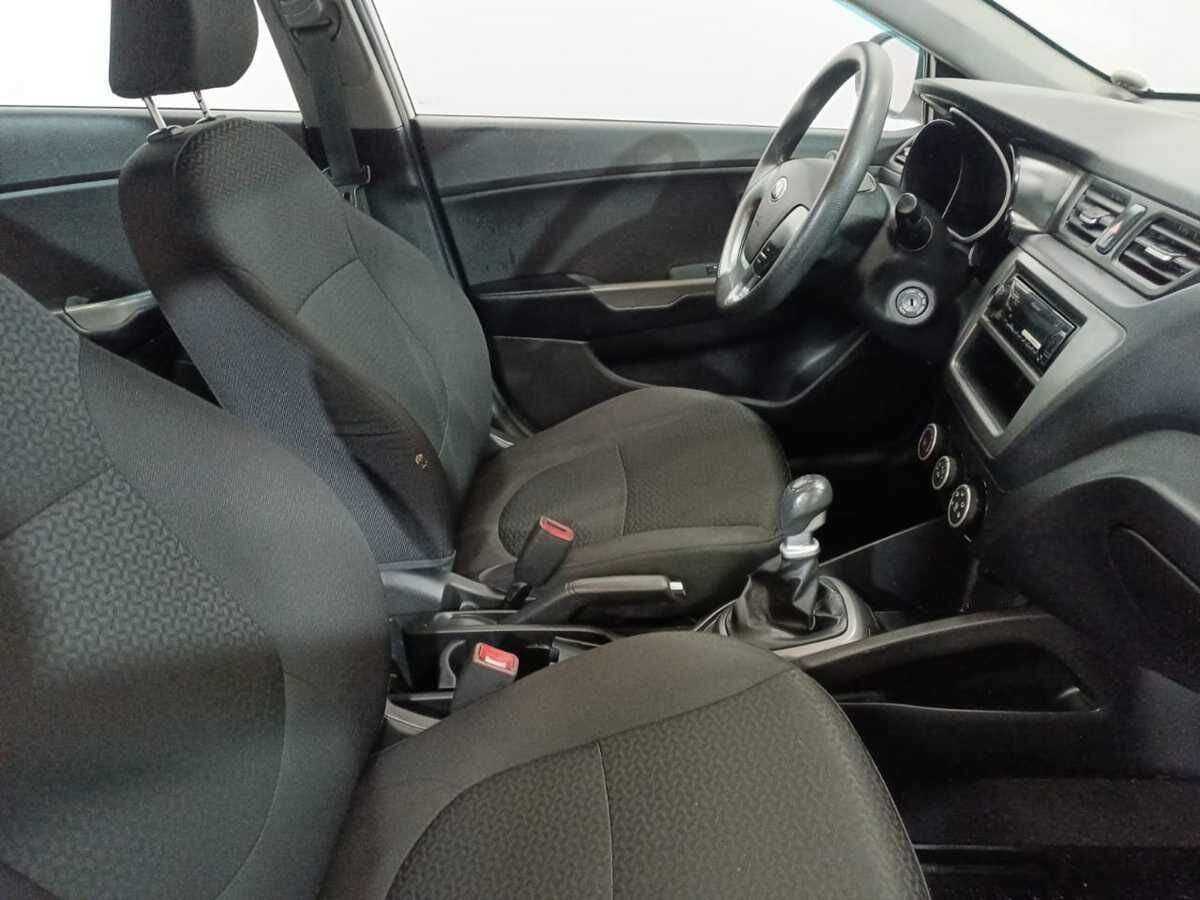 Б/У Киа Рио 2017 года. Фото: #10