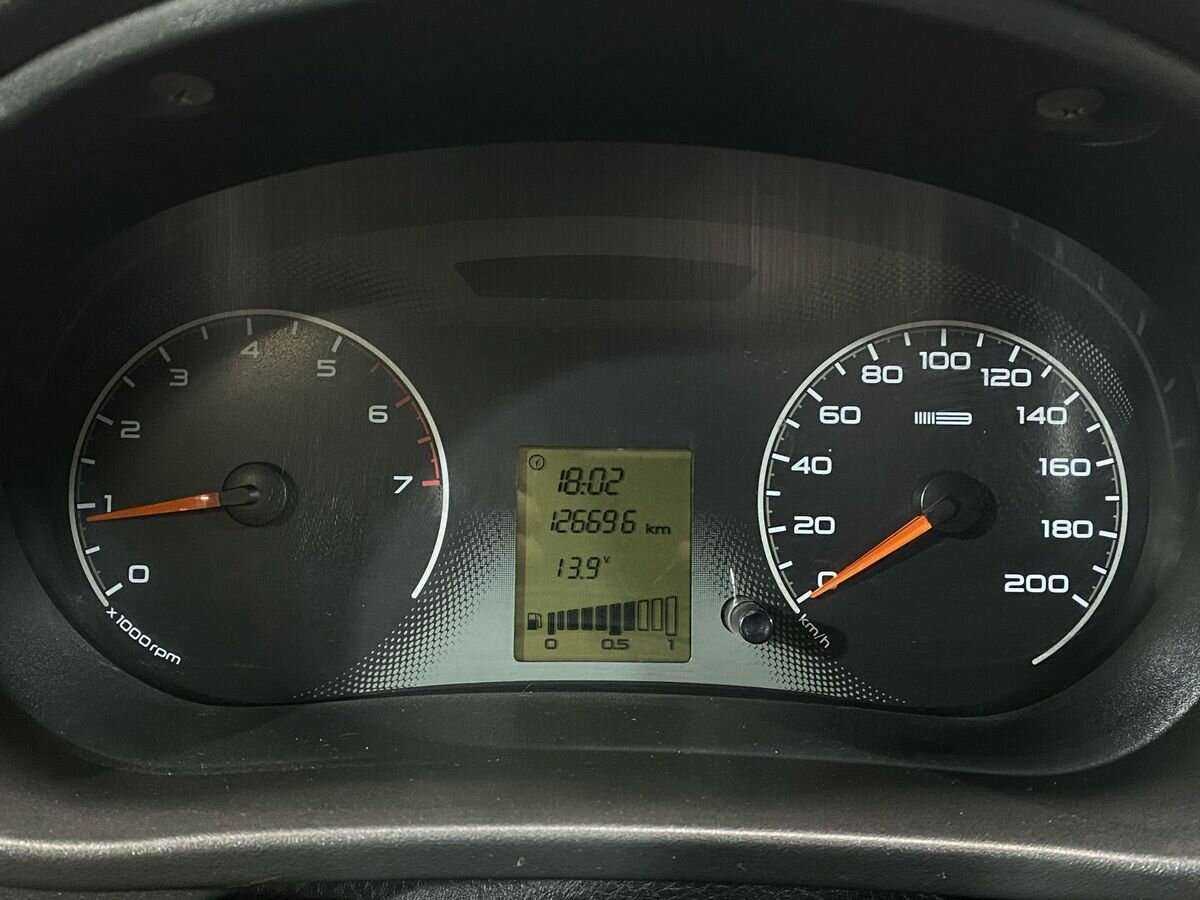 Б/У Лада (ВАЗ) Гранта 2012 года. Фото: #11