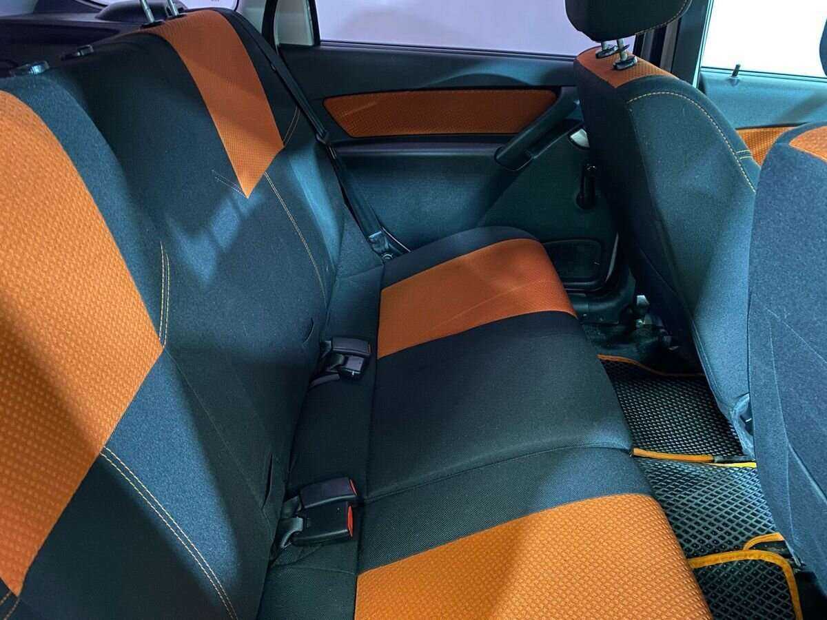 Б/У Лада (ВАЗ) Калина 2015 года. Фото: #10