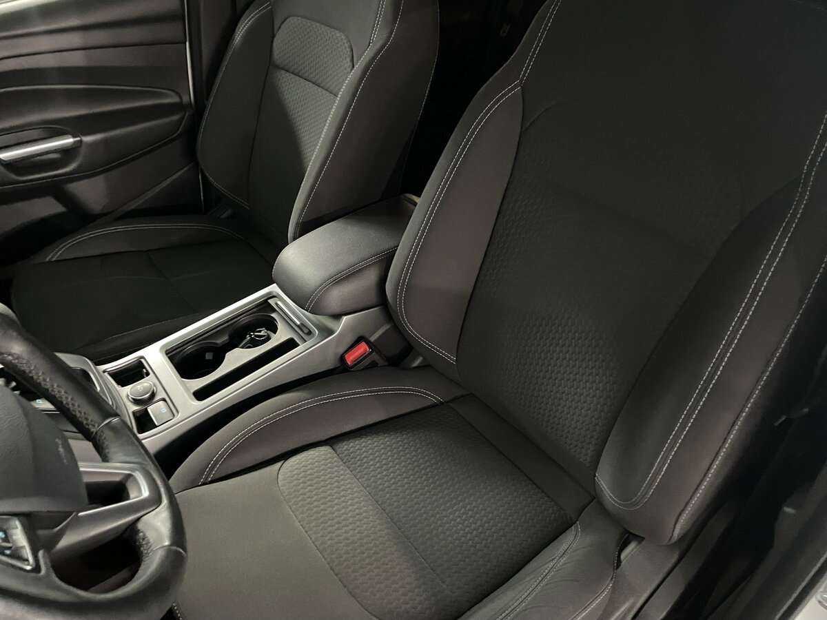 Б/У Форд Куга 2017 года. Фото: #17