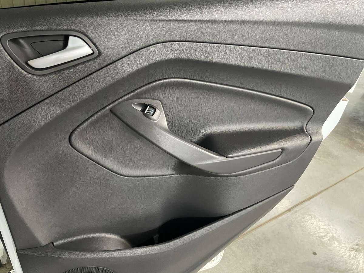 Б/У Форд Куга 2017 года. Фото: #27