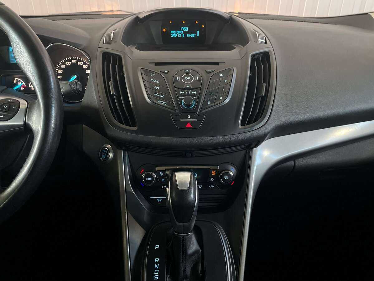 Б/У Форд Куга 2015 года. Фото: #13