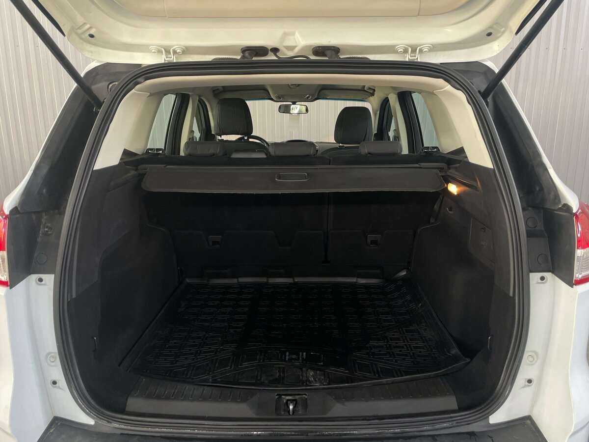 Б/У Форд Куга 2015 года. Фото: #24