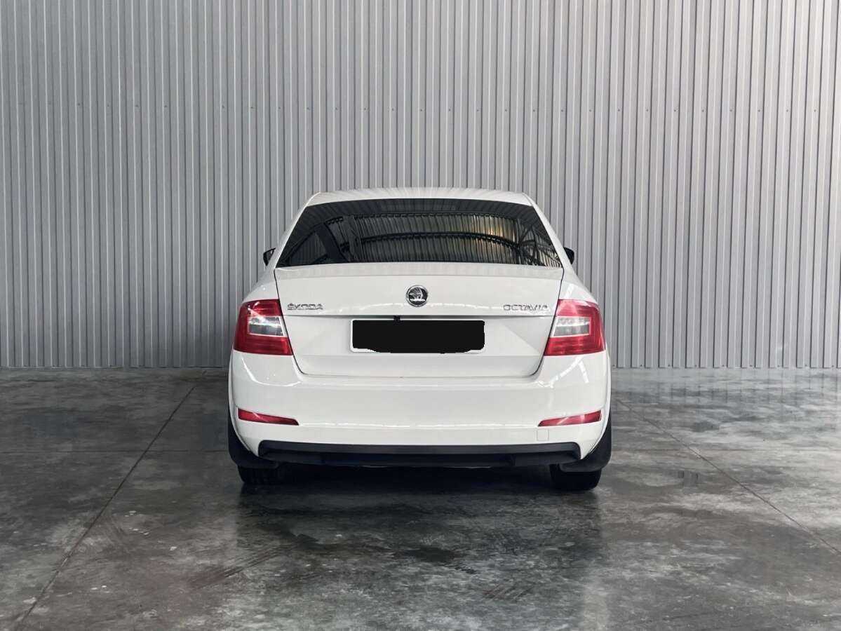 Б/У Шкода Октавия 2013 года. Фото: #5