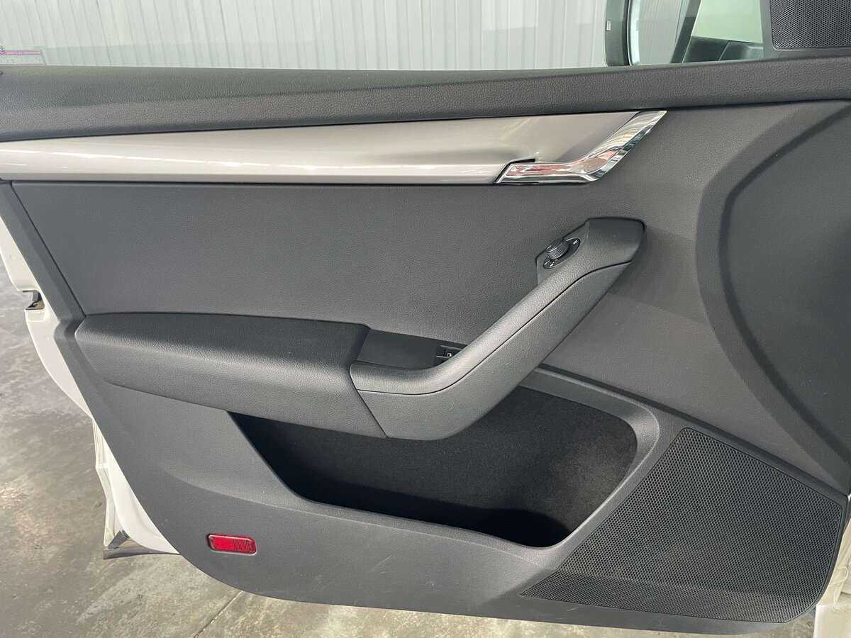 Б/У Шкода Октавия 2013 года. Фото: #16