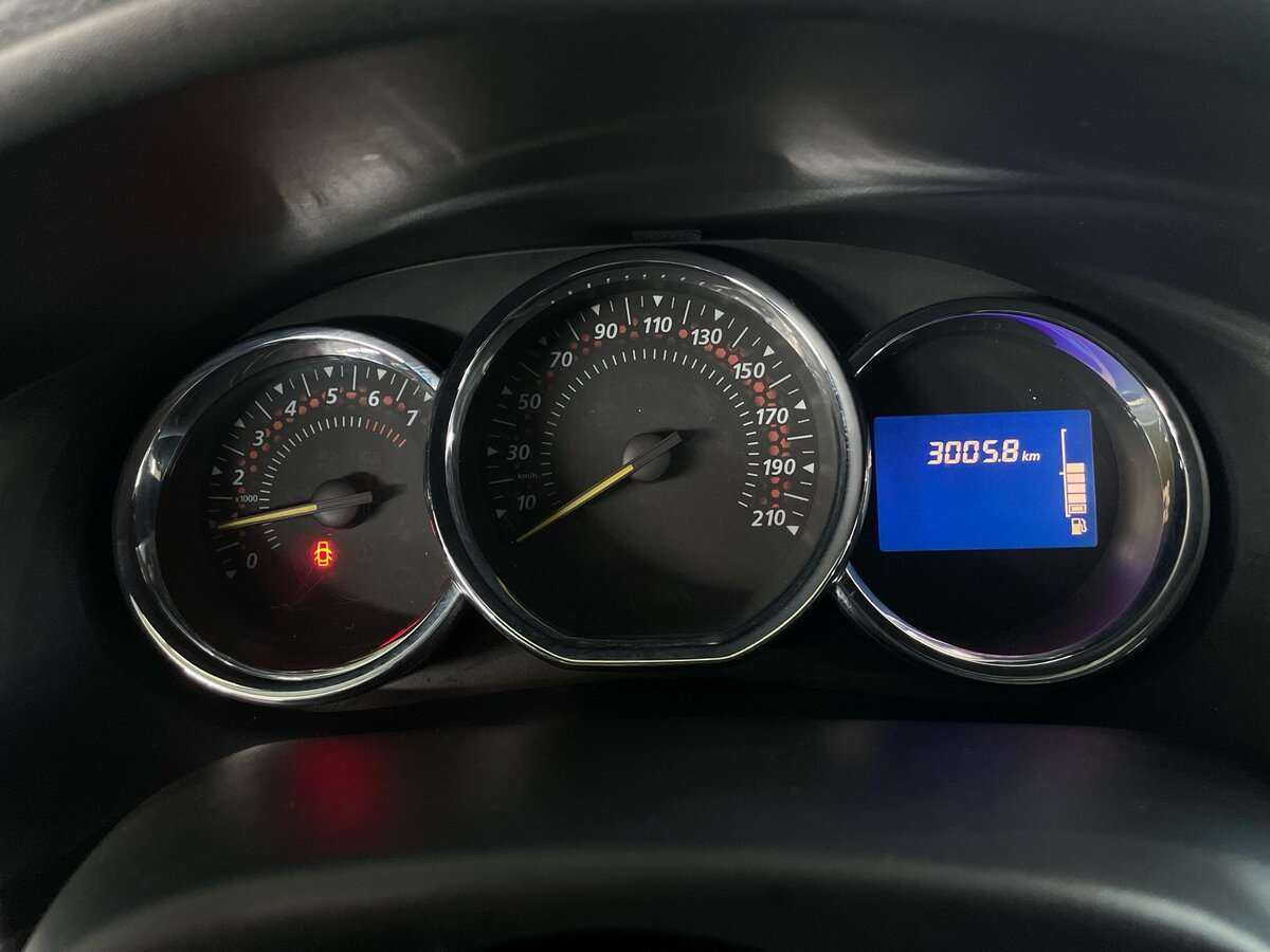 Б/У Рено Сандеро 2018 года. Фото: #11