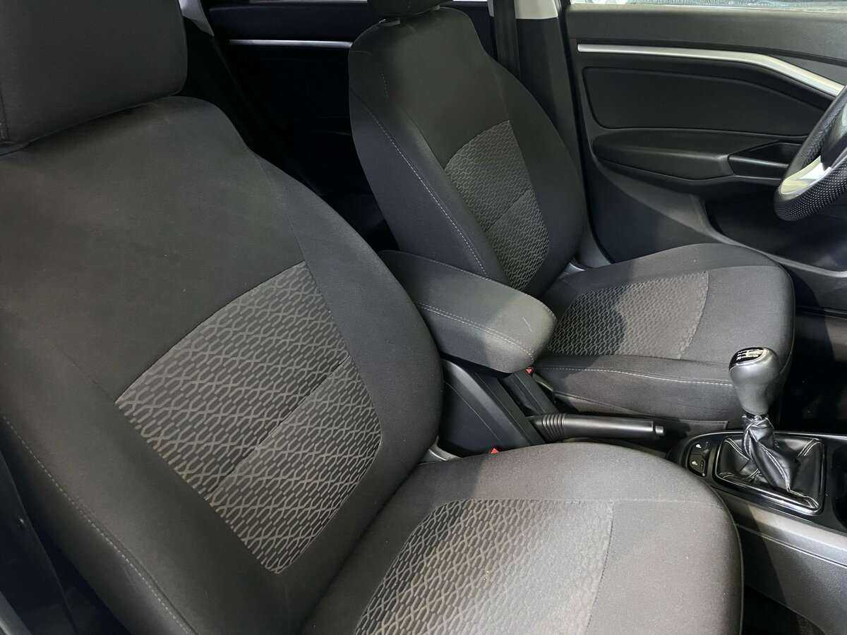 Б/У Лада (ВАЗ) Веста 2018 года. Фото: #16