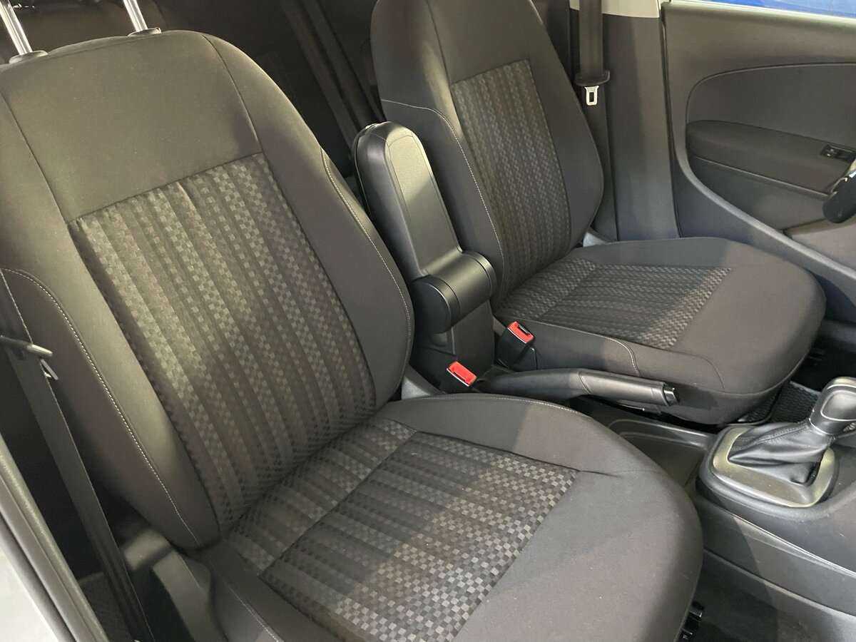 Б/У Фольксваген Поло 2018 года. Фото: #14