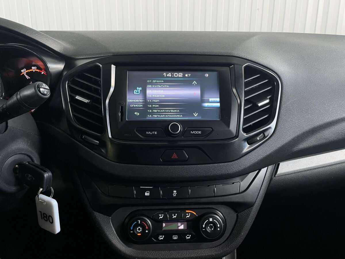 Б/У Лада (ВАЗ) Веста 2019 года. Фото: #14