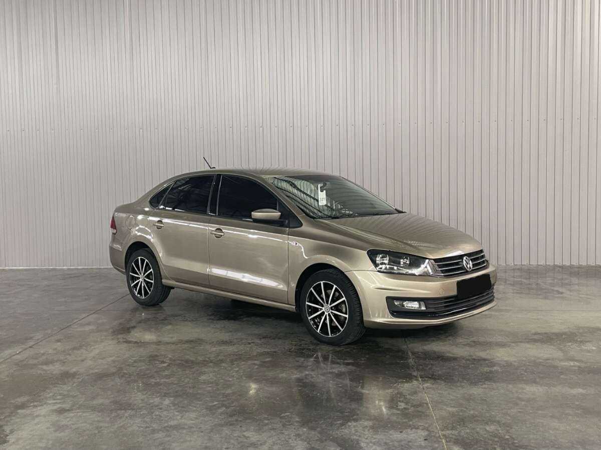 Б/У Фольксваген Поло 2017 года. Фото: #2