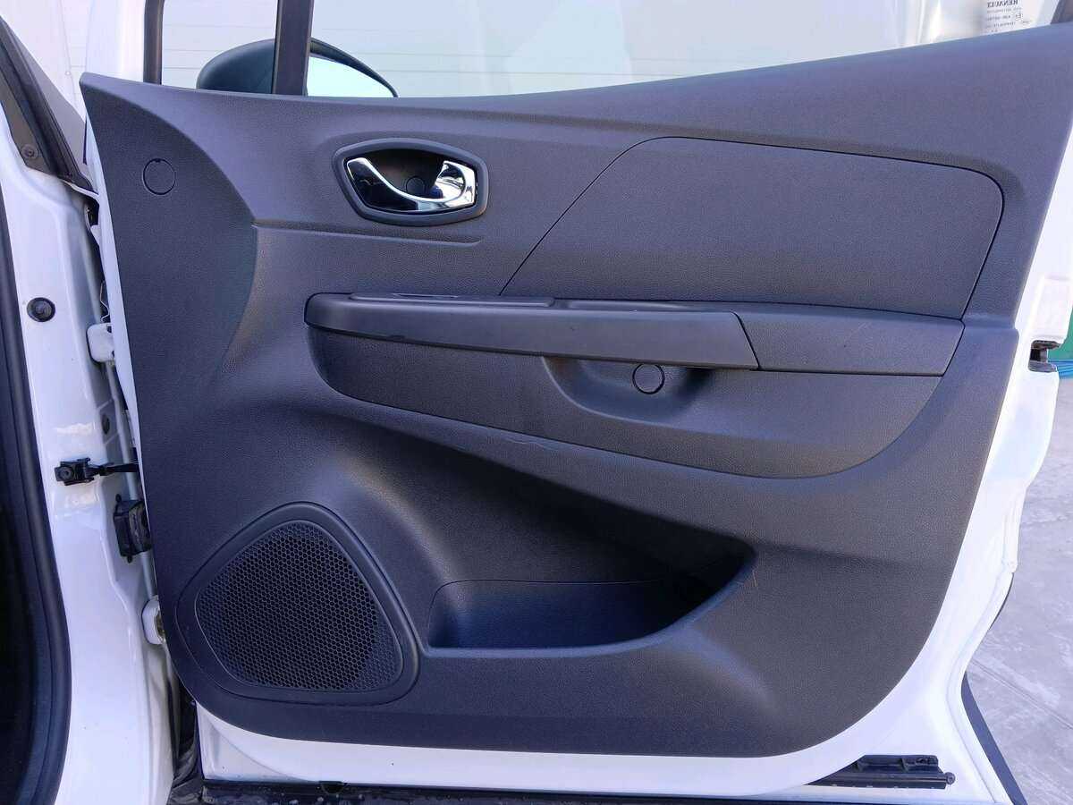 Б/У Рено Каптюр 2017 года. Фото: #16