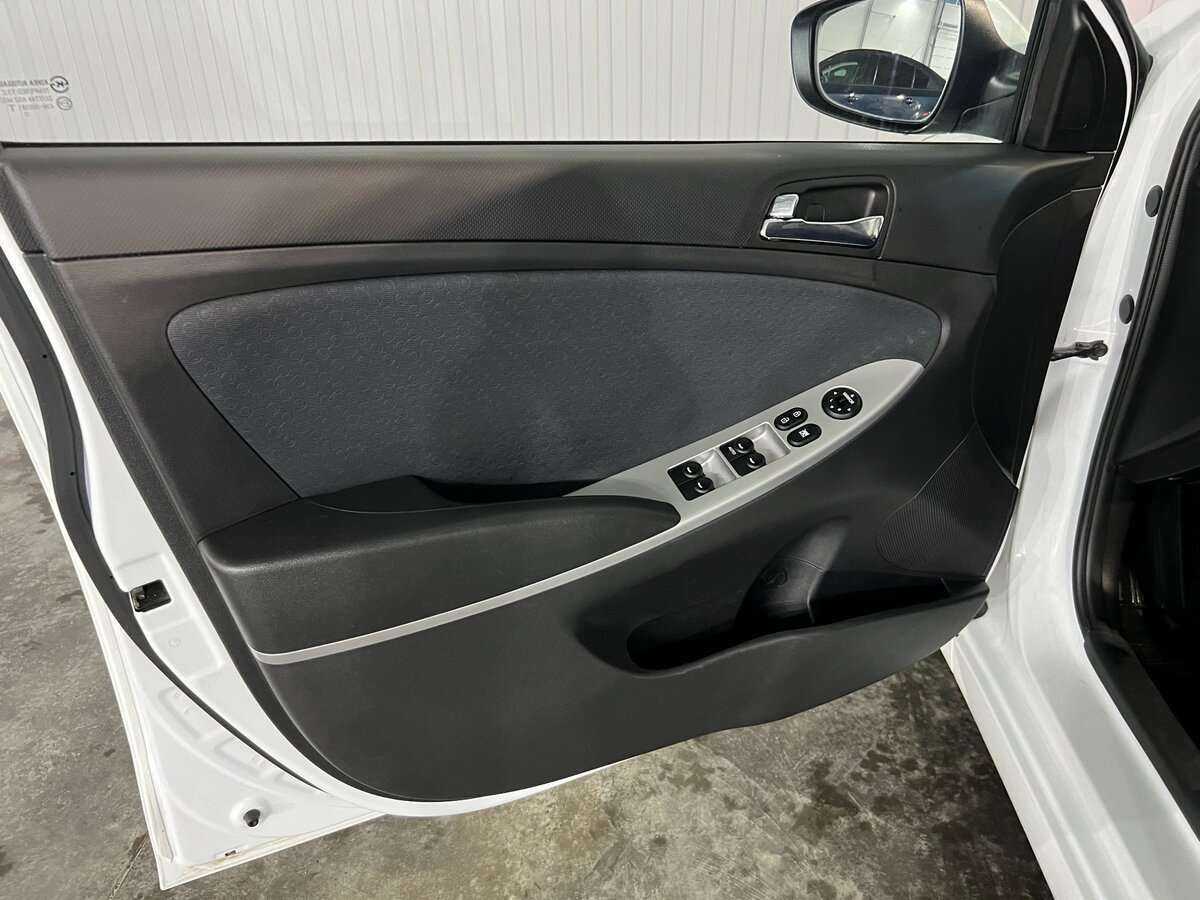 Б/У Хендай Солярис 2014 года. Фото: #8