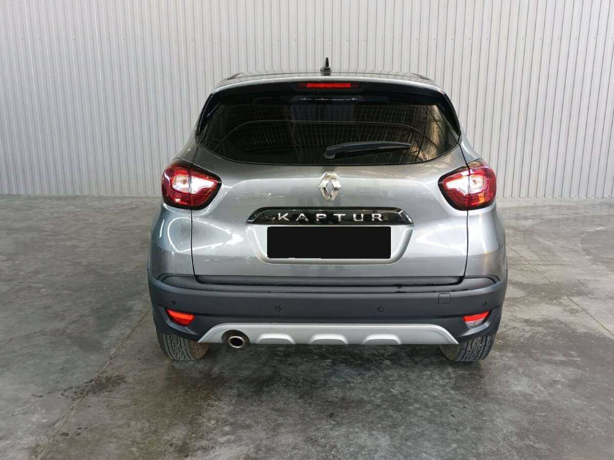 Б/У Рено Каптюр 2022 года. Фото: #5